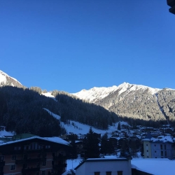 skiing-in-madonna-di-campiglio-04